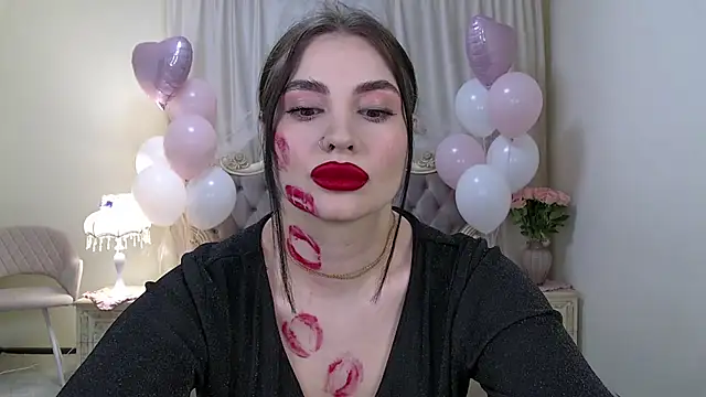 Snapshot of AdrianaTorres chatting on 10, 2, 2026 AdrianaTorres online show from 10, 2, 2026