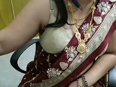 Snapshot of Tamil_VirginAss2 chatting on 19, 11, 2025 Tamil VirginAss2 online show from 19, 11, 2025