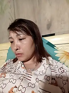 Missa-kute20 online show from 5, 4, 2026