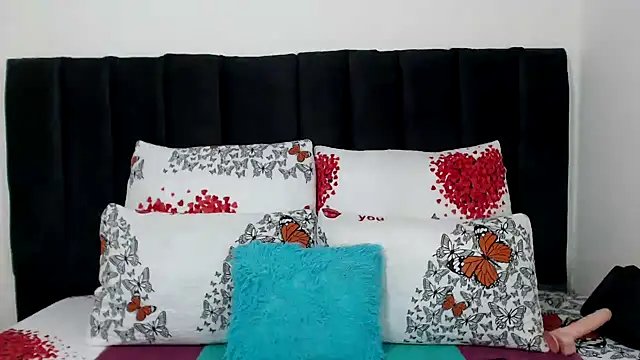 Miss-Berries online show from 28, 3, 2026