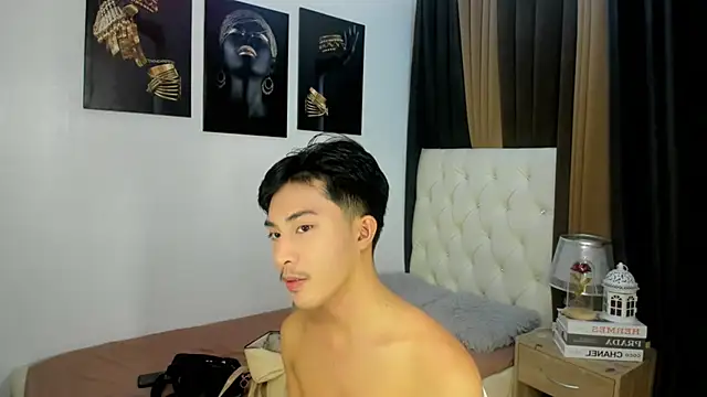 Snapshot of Urloverhardcock chatting on 12, 11, 2025 Urloverhardcock online show from 12, 11, 2025