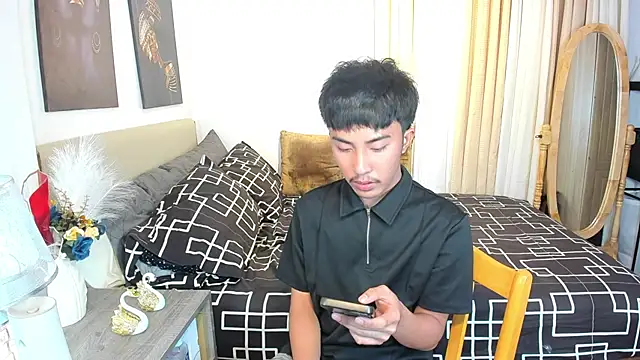 Urloverhardcock online show from 7, 4, 2026