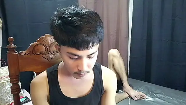 Snapshot of Urloverhardcock chatting on 7, 7, 2026 Urloverhardcock online show from 7, 7, 2026