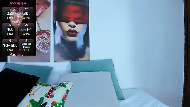 Andhrea Vale online show from 5, 12, 2025