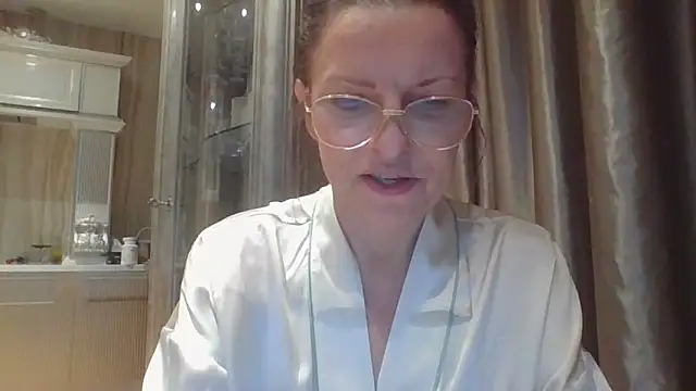 Snapshot of Eva_Glad chatting on 7, 11, 2025 Eva Glad online show from 7, 11, 2025