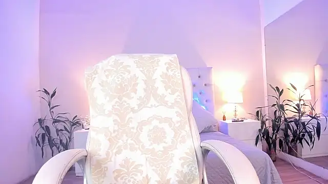 Scarlett Bunny  online show from 15, 4, 2026