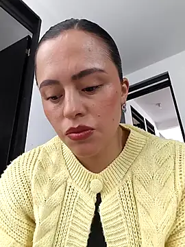 Snapshot of ALEJA__22 chatting on 12, 5, 2026 ALEJA 22 online show from 12, 5, 2026