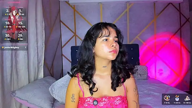  vaiolet owo online show from 9, 2, 2026