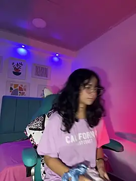  vaiolet owo online show from 16, 11, 2025