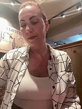 pervimilf online show from 27, 4, 2026