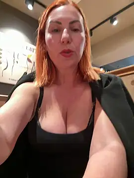 Snapshot of pervimilf chatting on 18, 5, 2026 pervimilf online show from 18, 5, 2026