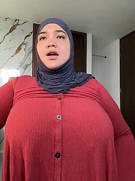 Snapshot of sweetmuslim01 chatting on 8, 7, 2026 sweetmuslim01 online show from 8, 7, 2026
