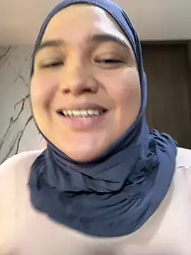 Snapshot of sweetmuslim01 chatting on 21, 6, 2026 sweetmuslim01 online show from 21, 6, 2026