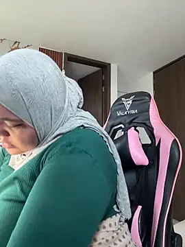 Snapshot of sweetmuslim01 chatting on 24, 5, 2026 sweetmuslim01 online show from 24, 5, 2026