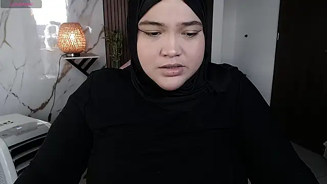 Snapshot of sweetmuslim01 chatting on 13, 7, 2026 sweetmuslim01 online show from 13, 7, 2026