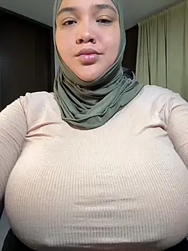 Snapshot of sweetmuslim01 chatting on 29, 5, 2026 sweetmuslim01 online show from 29, 5, 2026