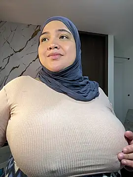 Snapshot of sweetmuslim01 chatting on 25, 6, 2026 sweetmuslim01 online show from 25, 6, 2026