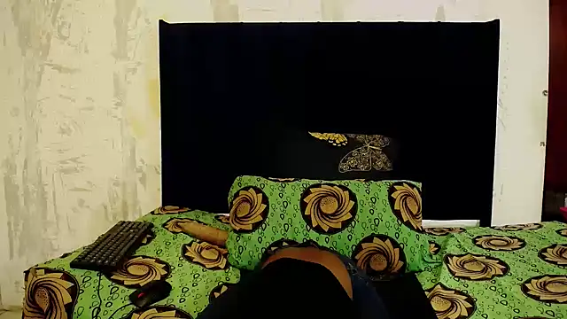 Nikistickyxx25 online show from 11, 2, 2026