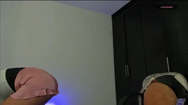 Snapshot of LilyGarcia chatting on 7, 11, 2025 LilyGarcia online show from 7, 11, 2025