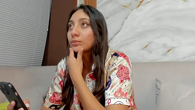 LilyGarcia online show from 15, 6, 2026