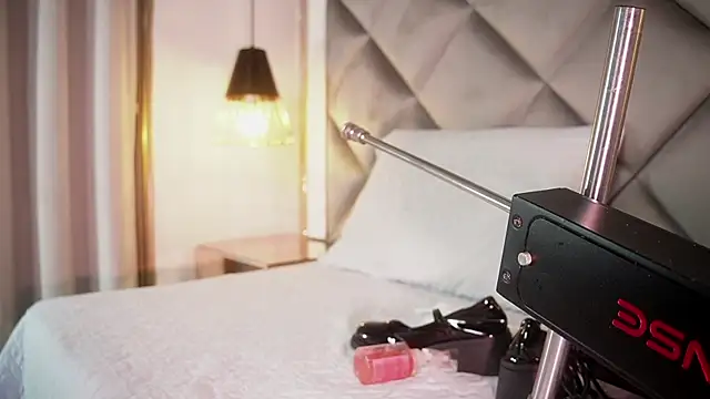 crystal gilton online show from 22, 4, 2026