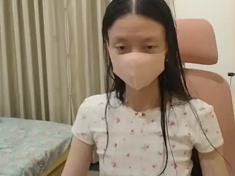 Lil-Cherries online show from 9, 3, 2026