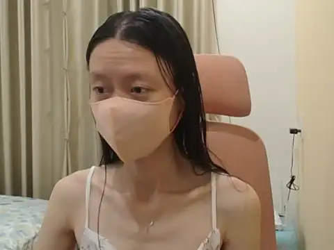 Lil-Cherries online show from 13, 3, 2026