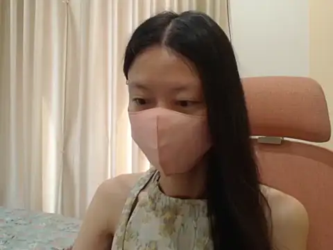 Lil-Cherries online show from 6, 1, 2026