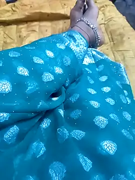 Snapshot of Rathi_telugu_couple chatting on 4, 5, 2026 Rathi telugu couple online show from 4, 5, 2026
