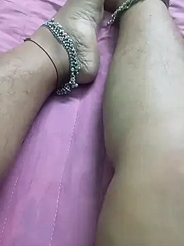 Snapshot of Rathi_telugu_couple chatting on 22, 5, 2026 Rathi telugu couple online show from 22, 5, 2026