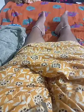 Snapshot of Rathi_telugu_couple chatting on 13, 7, 2026 Rathi telugu couple online show from 13, 7, 2026