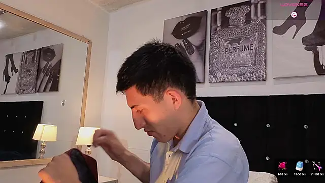 Un Sluttyy online show from 13, 3, 2026