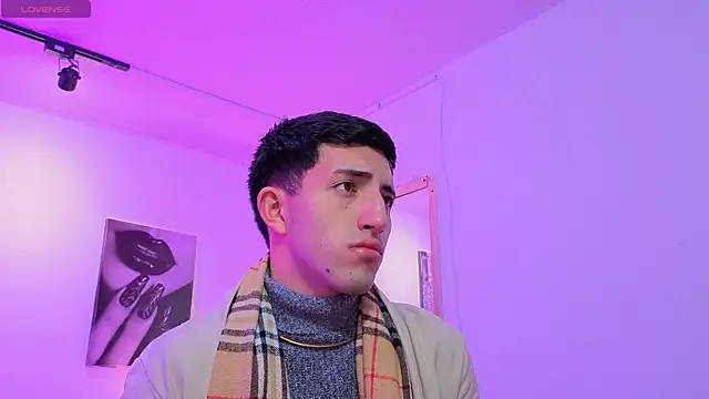 Un Sluttyy online show from 4, 2, 2026