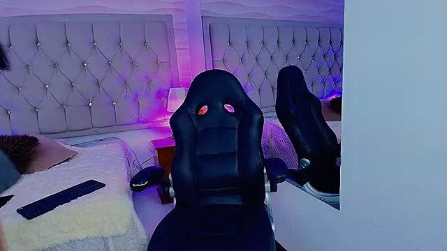 Liathompson FG online show from 7, 4, 2026