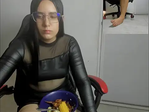 queen findom1 online show from 19, 12, 2025