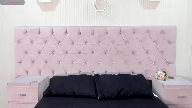 Snapshot of ZarinaWynne chatting on 2, 7, 2026 ZarinaWynne online show from 2, 7, 2026