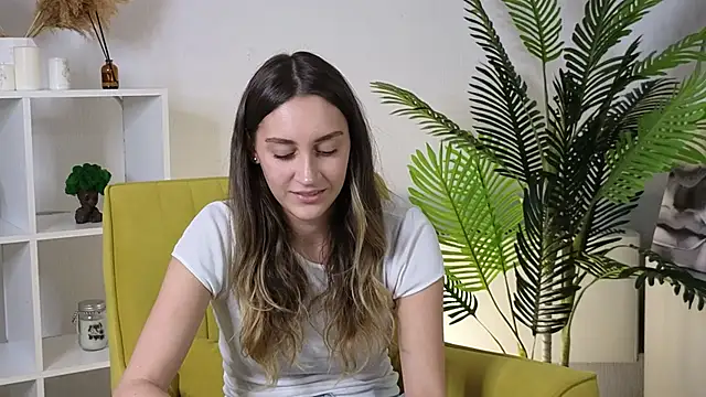 Snapshot of OdessaBessinger chatting on 7, 11, 2025 OdessaBessinger online show from 7, 11, 2025