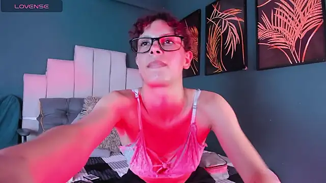 AliceMadnes online show from 8, 1, 2026