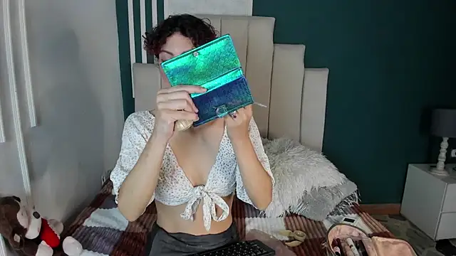 AliceMadnes online show from 26, 11, 2025