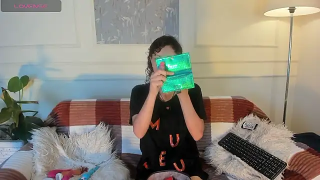 AliceMadnes online show from 17, 1, 2026