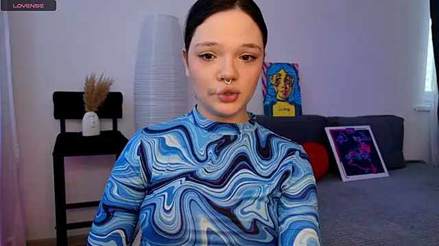 Sweety cheeky online show from 3, 2, 2026