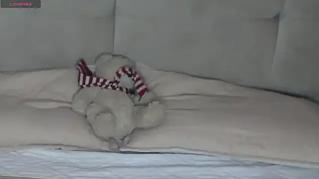 Aliis Love online show from 14, 12, 2025