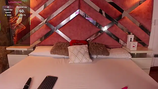 Lily Queen30 online show from 22, 11, 2025