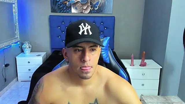 Snapshot of TeylorTompson chatting on 7, 11, 2025 TeylorTompson online show from 7, 11, 2025