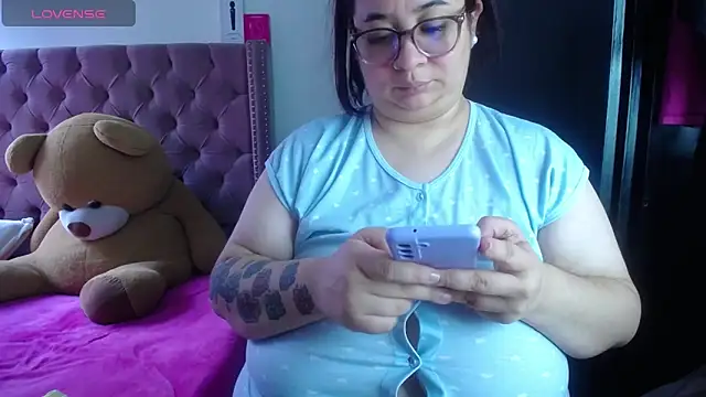 kattybbwbigboobs  online show from 17, 6, 2026