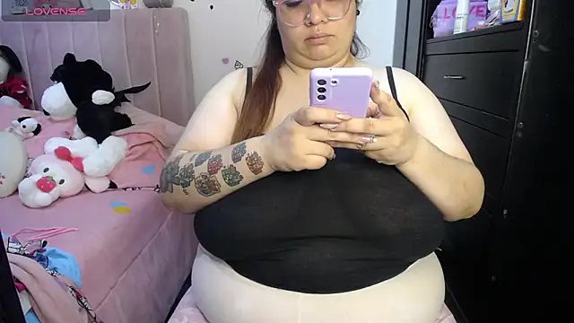 kattybbwbigboobs  online show from 16, 3, 2026