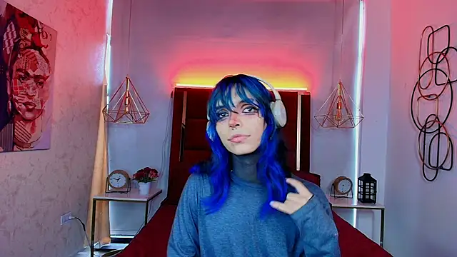 luxiel  online show from 28, 5, 2026