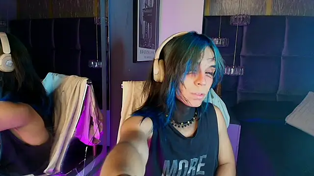 luxiel  online show from 27, 4, 2026