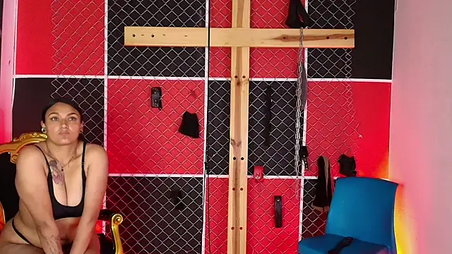 Mistress Luxxy bdsm online show from 18, 11, 2025