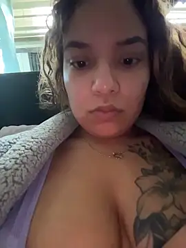 Snapshot of Brattybabexxx chatting on 8, 11, 2025 Brattybabexxx online show from 8, 11, 2025